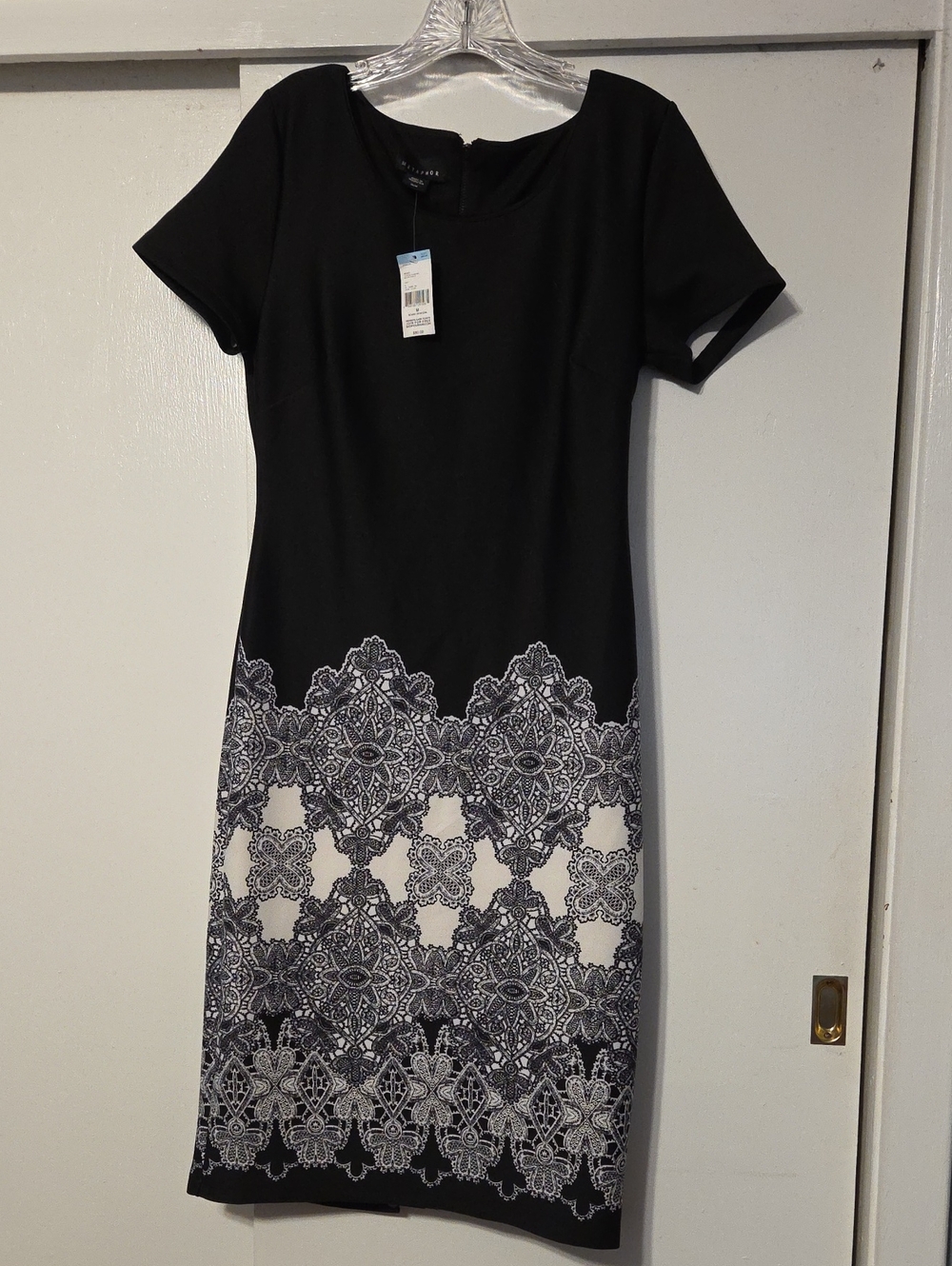 METAPHOR Black & White Patterned SCUBA  Dress SIZE M NWT